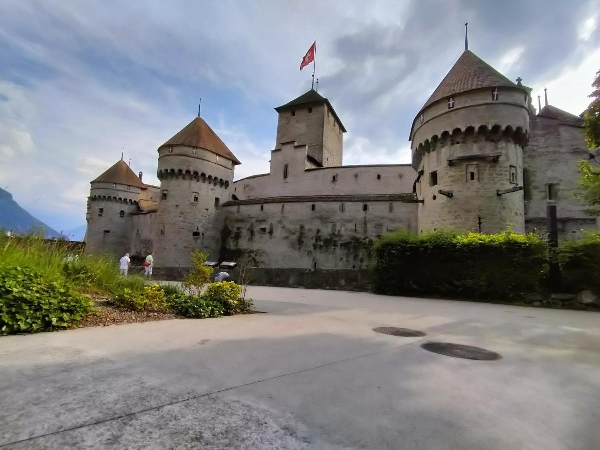 Castle View Aparthotel Veytaux Buitenkant foto